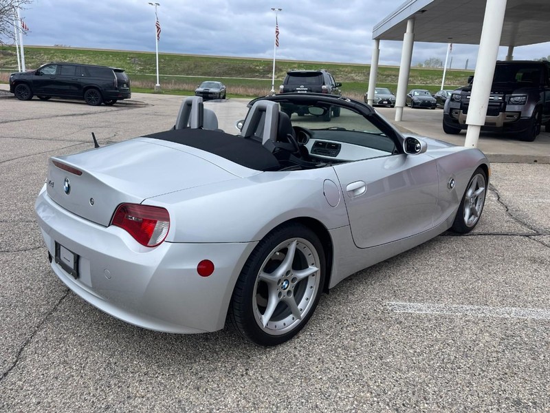 BMW Z4 Vehicle Image 03