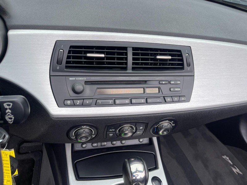 BMW Z4 Vehicle Image 21