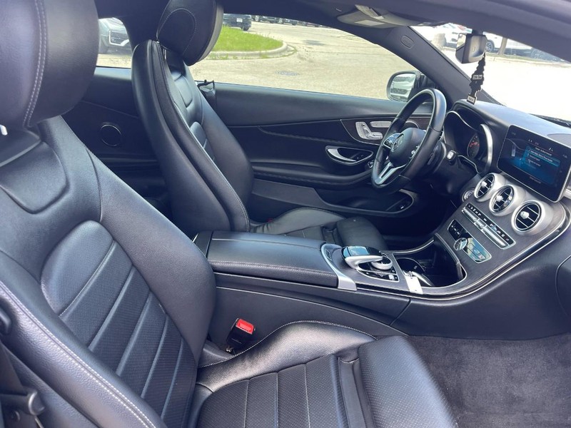 Mercedes-Benz C-Class Vehicle Image 11