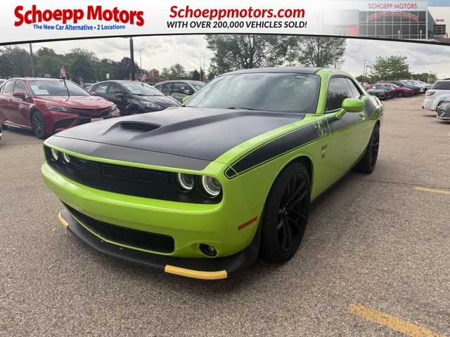 more details - dodge challenger