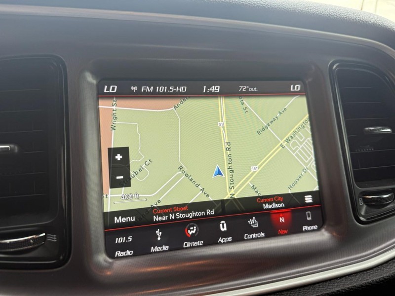 Dodge Challenger Vehicle Image 26