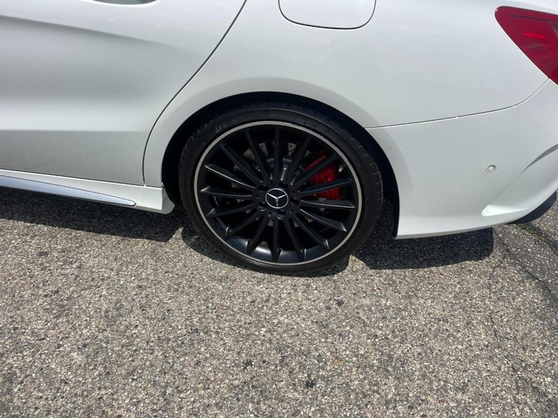 Mercedes-Benz CLA-Class Vehicle Image 05