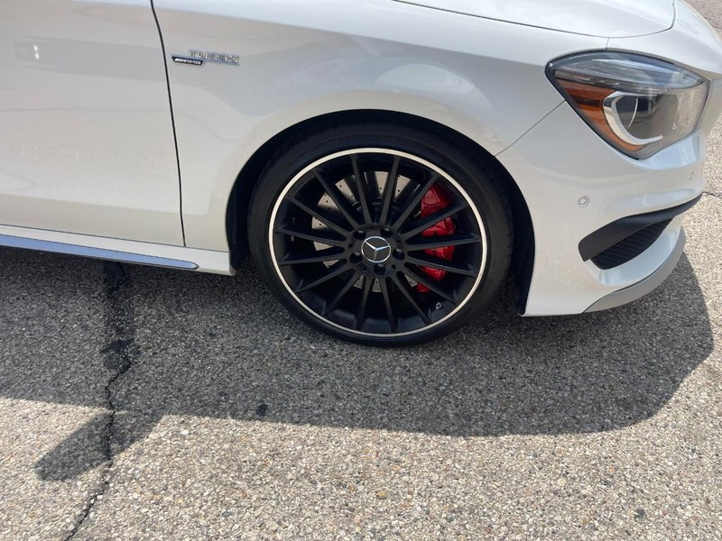 Mercedes-Benz CLA-Class Vehicle Image 07