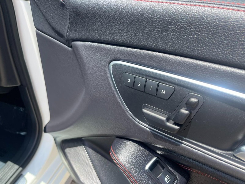Mercedes-Benz CLA-Class Vehicle Image 15