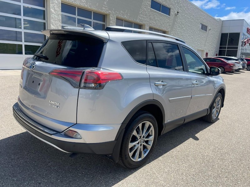 Toyota RAV4 Hybrid Vehicle Image 03