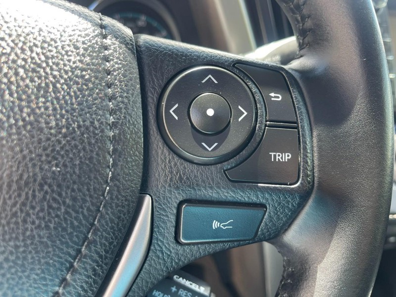 Toyota RAV4 Hybrid Vehicle Image 26