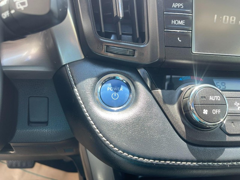 Toyota RAV4 Hybrid Vehicle Image 30