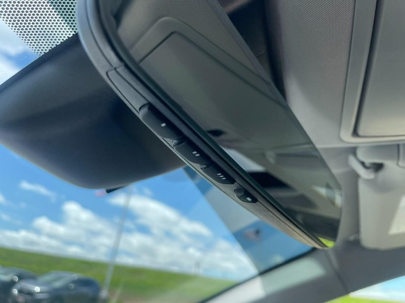 Toyota RAV4 Hybrid Vehicle Image 36
