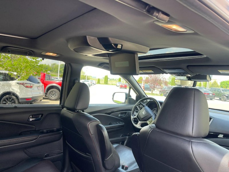 Honda Pilot Vehicle Image 14
