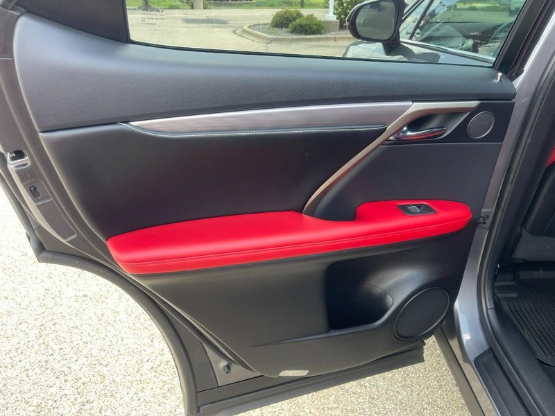 Lexus RX Vehicle Image 19