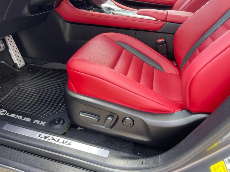 Lexus RX Vehicle Image 21