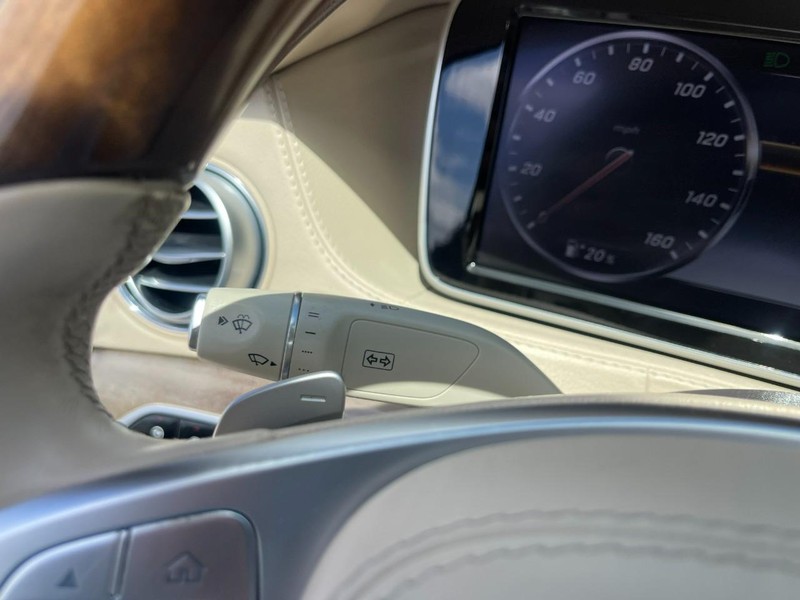 Mercedes-Benz S-Class Vehicle Image 29