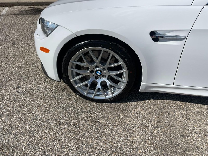 BMW M3 Vehicle Image 06