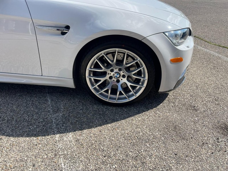 BMW M3 Vehicle Image 07