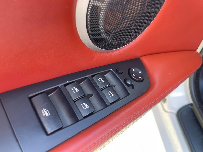 BMW M3 Vehicle Image 19