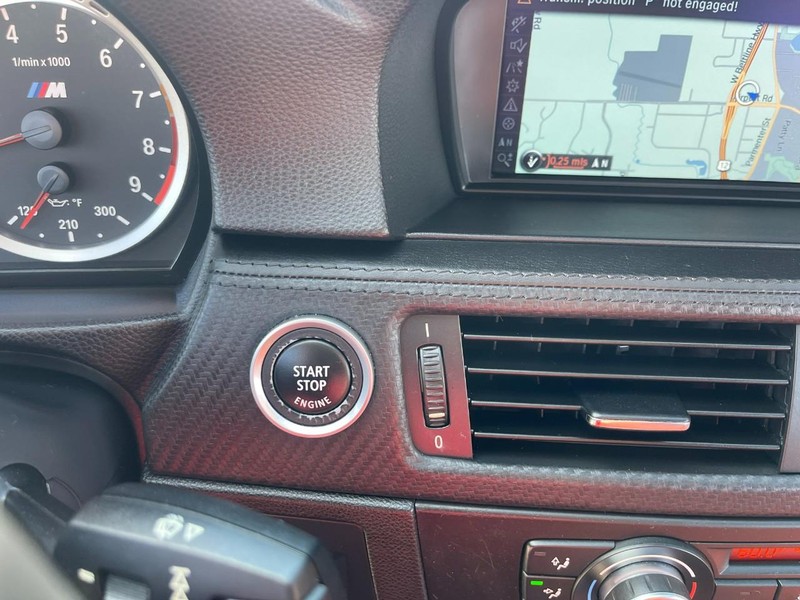 BMW M3 Vehicle Image 26