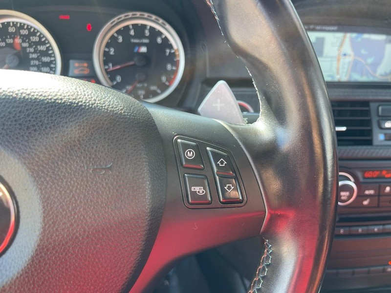 BMW M3 Vehicle Image 29