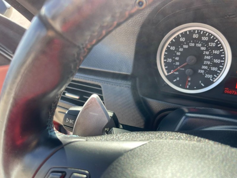 BMW M3 Vehicle Image 30