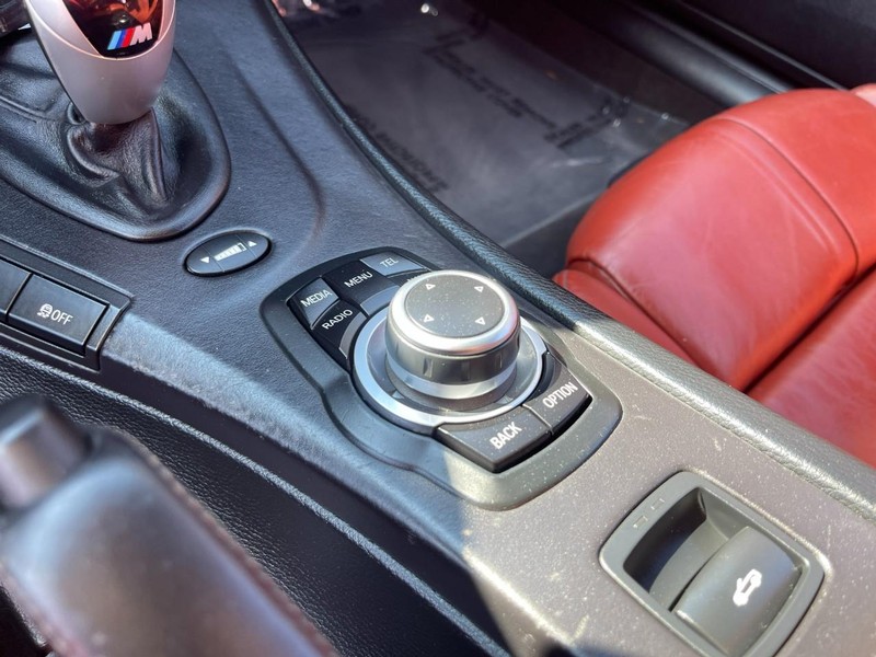 BMW M3 Vehicle Image 34