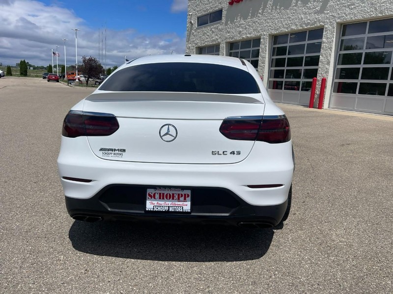 Mercedes-Benz GLC Vehicle Image 04