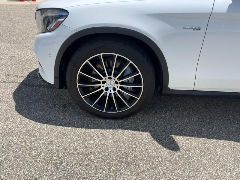 Mercedes-Benz GLC Vehicle Image 07