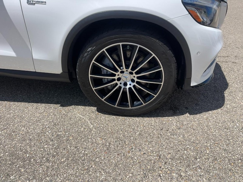 Mercedes-Benz GLC Vehicle Image 08