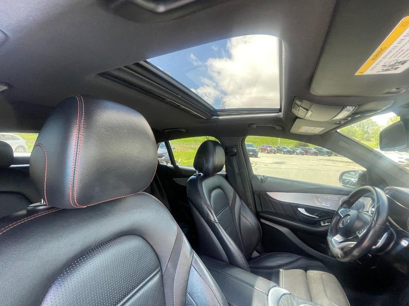 Mercedes-Benz GLC Vehicle Image 12