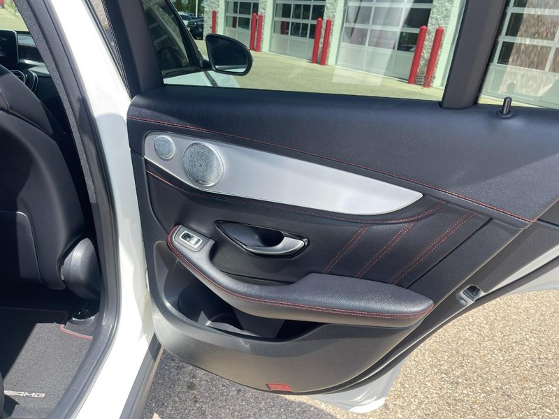 Mercedes-Benz GLC Vehicle Image 18