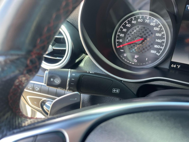 Mercedes-Benz GLC Vehicle Image 34
