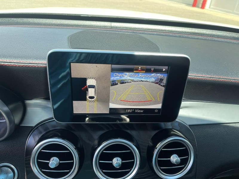 Mercedes-Benz GLC Vehicle Image 39