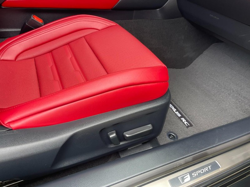 Lexus RC Vehicle Image 09