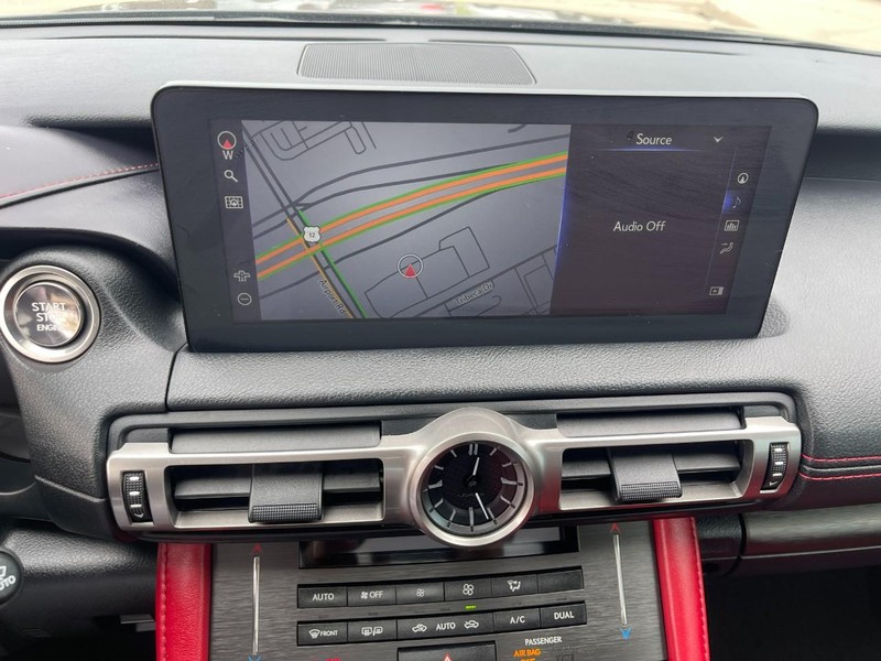 Lexus RC Vehicle Image 27