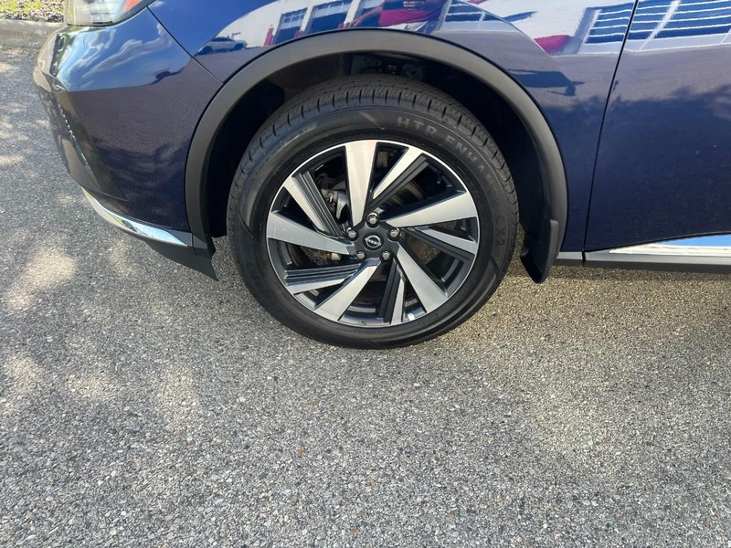 Nissan MURANO SL Vehicle Image 06