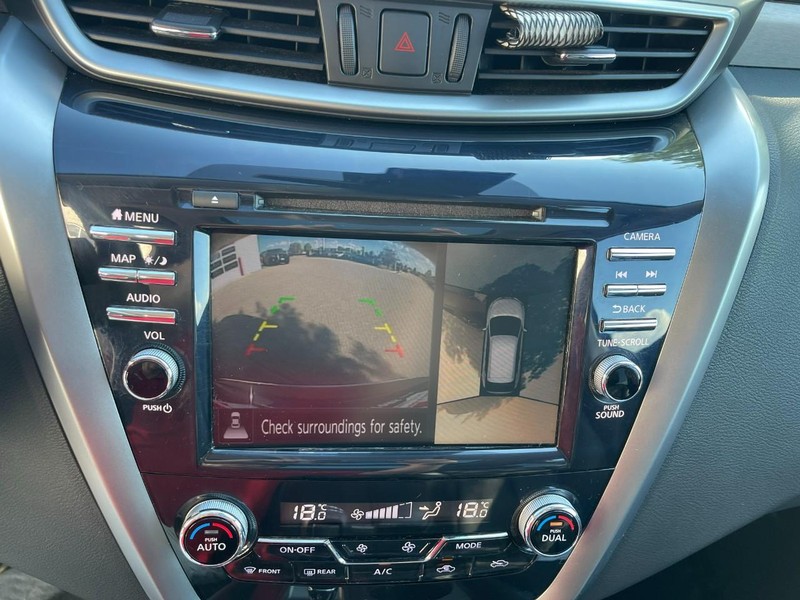 Nissan MURANO SL Vehicle Image 27