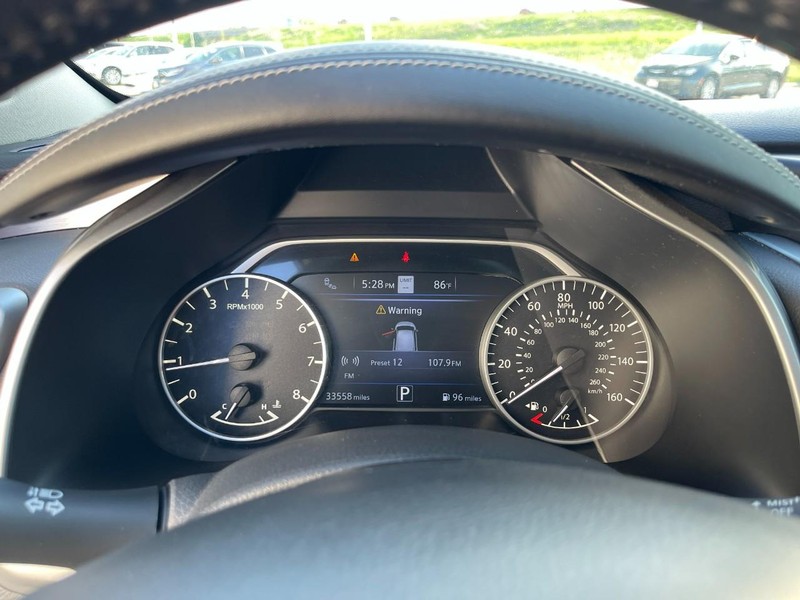 Nissan MURANO SL Vehicle Image 28