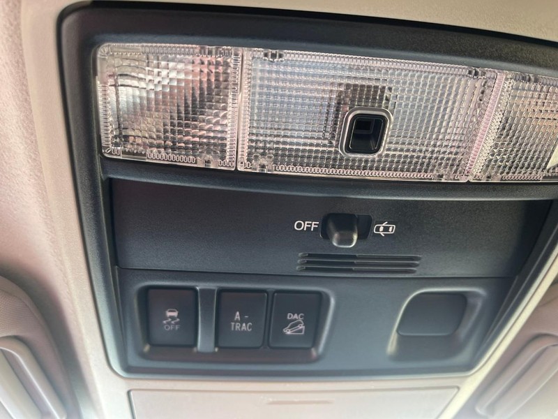 Toyota 4Runner Vehicle Image 30