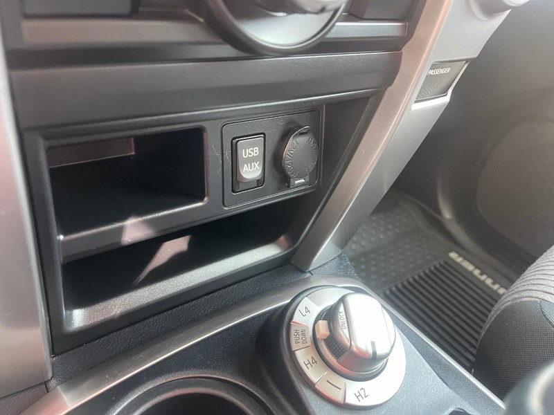Toyota 4Runner Vehicle Image 31