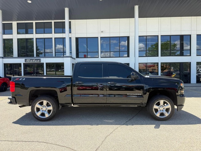 Chevrolet Silverado 1500 Vehicle Image 04