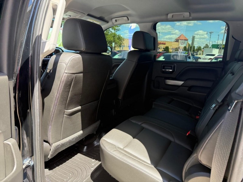 Chevrolet Silverado 1500 Vehicle Image 12