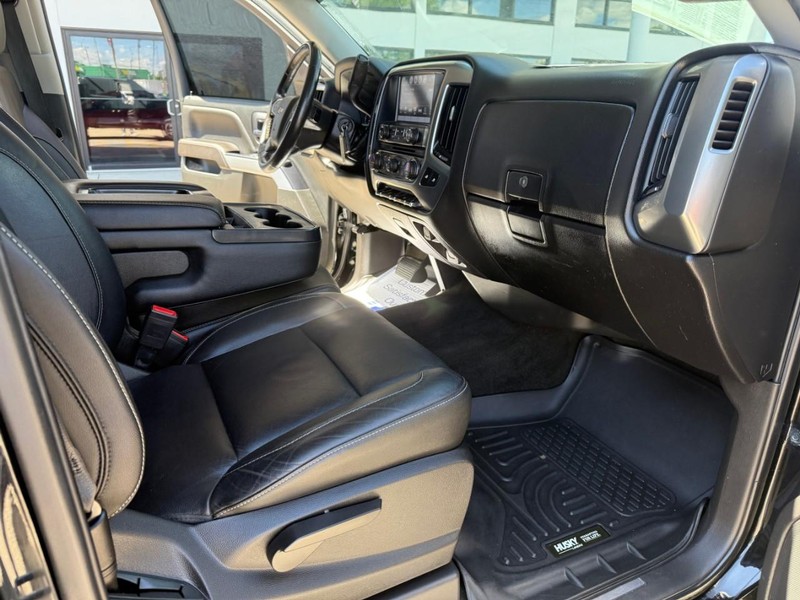 Chevrolet Silverado 1500 Vehicle Image 16