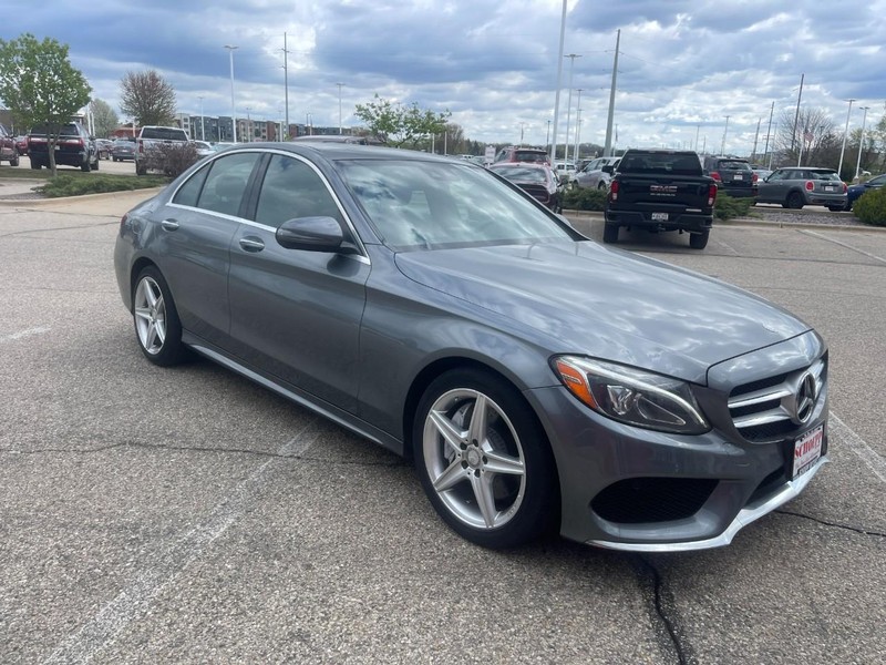 Mercedes-Benz C-Class Vehicle Image 02