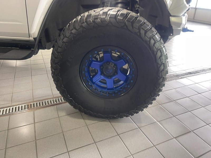 Ford Bronco Vehicle Image 08