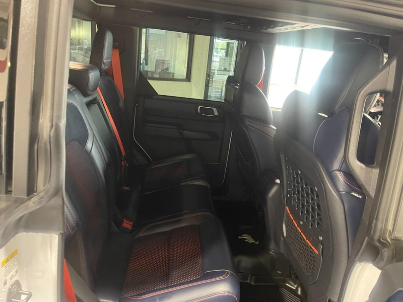 Ford Bronco Vehicle Image 15