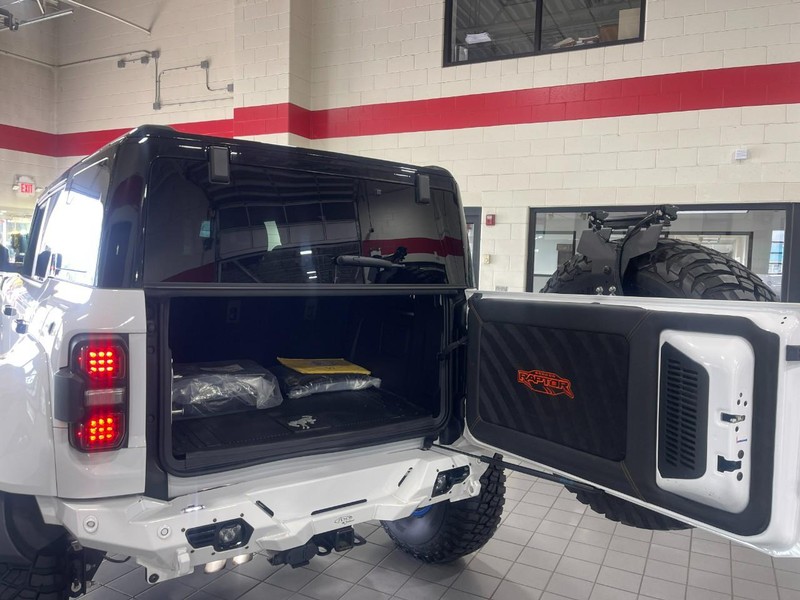 Ford Bronco Vehicle Image 18