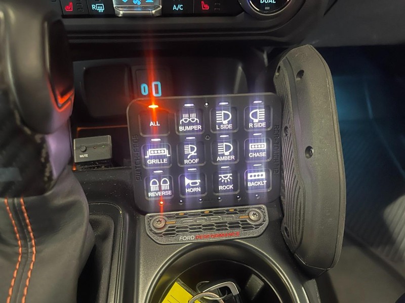 Ford Bronco Vehicle Image 32