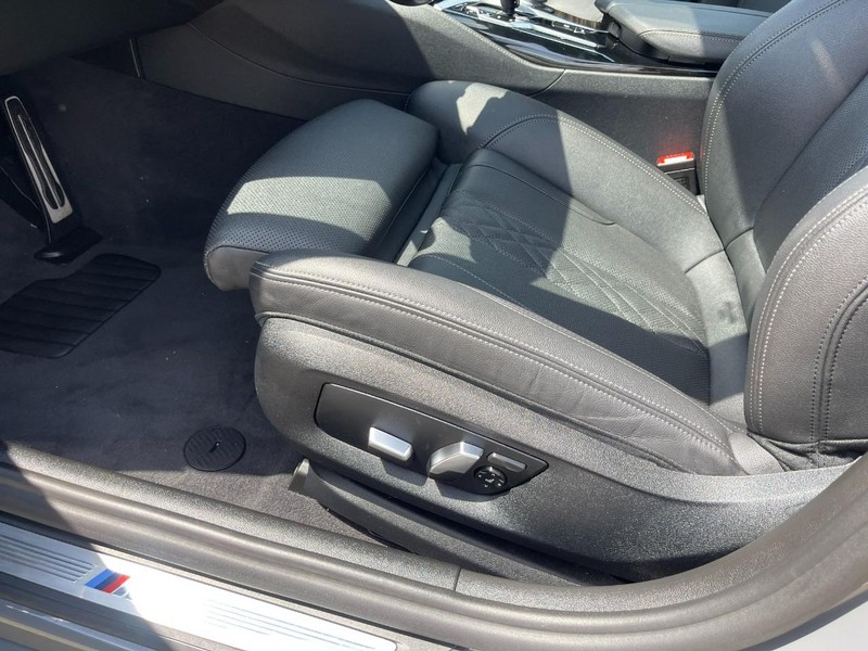 BMW 5 Series Vehicle Image 22
