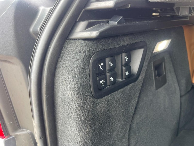 BMW X7 Vehicle Image 26