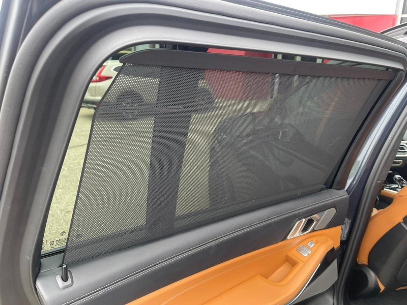 BMW X7 Vehicle Image 29