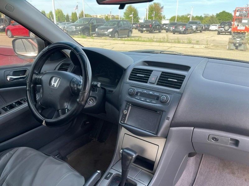 Honda Accord Hybrid Vehicle Image 03