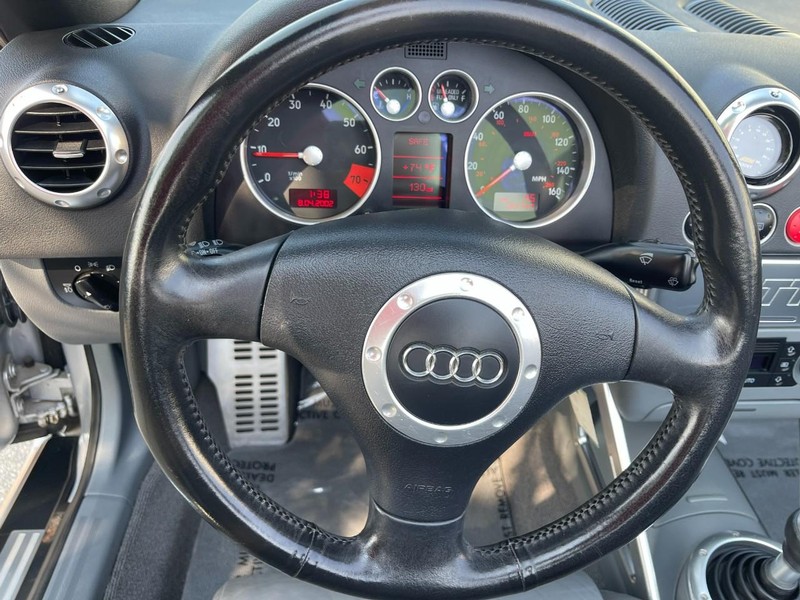 Audi TT Vehicle Image 19